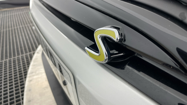 MINI Hatchback 135kW Cooper S Level 3 33kWh 3dr Auto Electric Hatchback